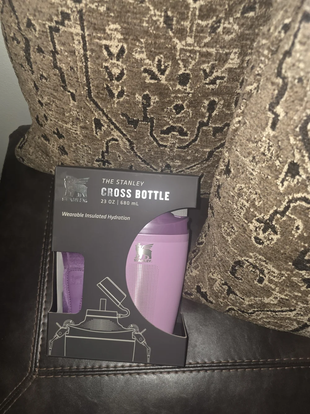 New Stanley Cross Bottle 23oz in Purple INSULATED HYDRATION - Picture 2 of 4